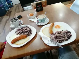 Tartas Pan Y Café