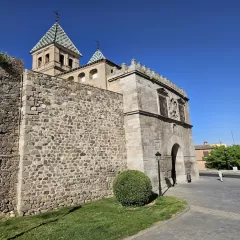 Puerta Nueva de Bisagra