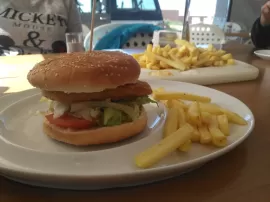 Cafetería Mi Pequeño Cid