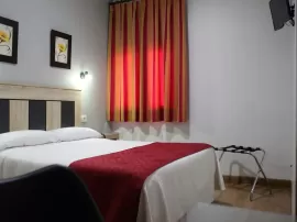 HOSTAL MADRID