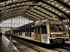 Qué horarios de tren hay disponibles en la estación de Burdeos