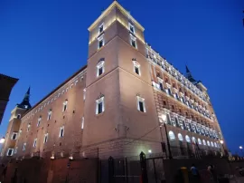 Descubre el Real Colegio de Doncellas Nobles en Toledo